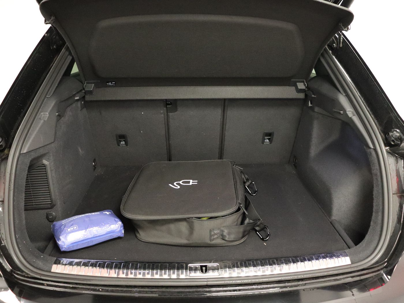 Fahrzeugabbildung Audi Q3 45 TFSI e S tronic S line |ACC|FLA|LED|LM|AHK