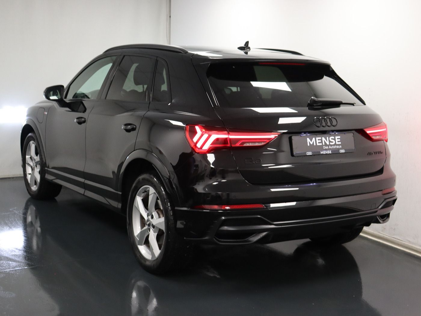 Fahrzeugabbildung Audi Q3 45 TFSI e S tronic S-Line |ACC|FLA|LED|LM|AHK