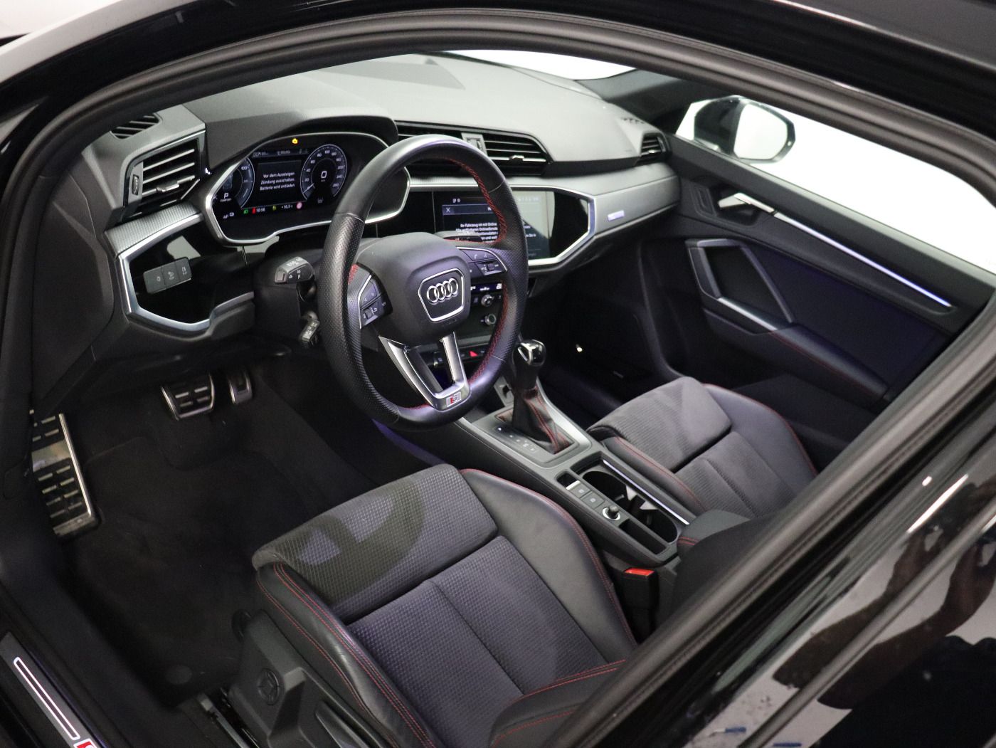 Fahrzeugabbildung Audi Q3 45 TFSI e S tronic S-Line |ACC|FLA|LED|LM|AHK