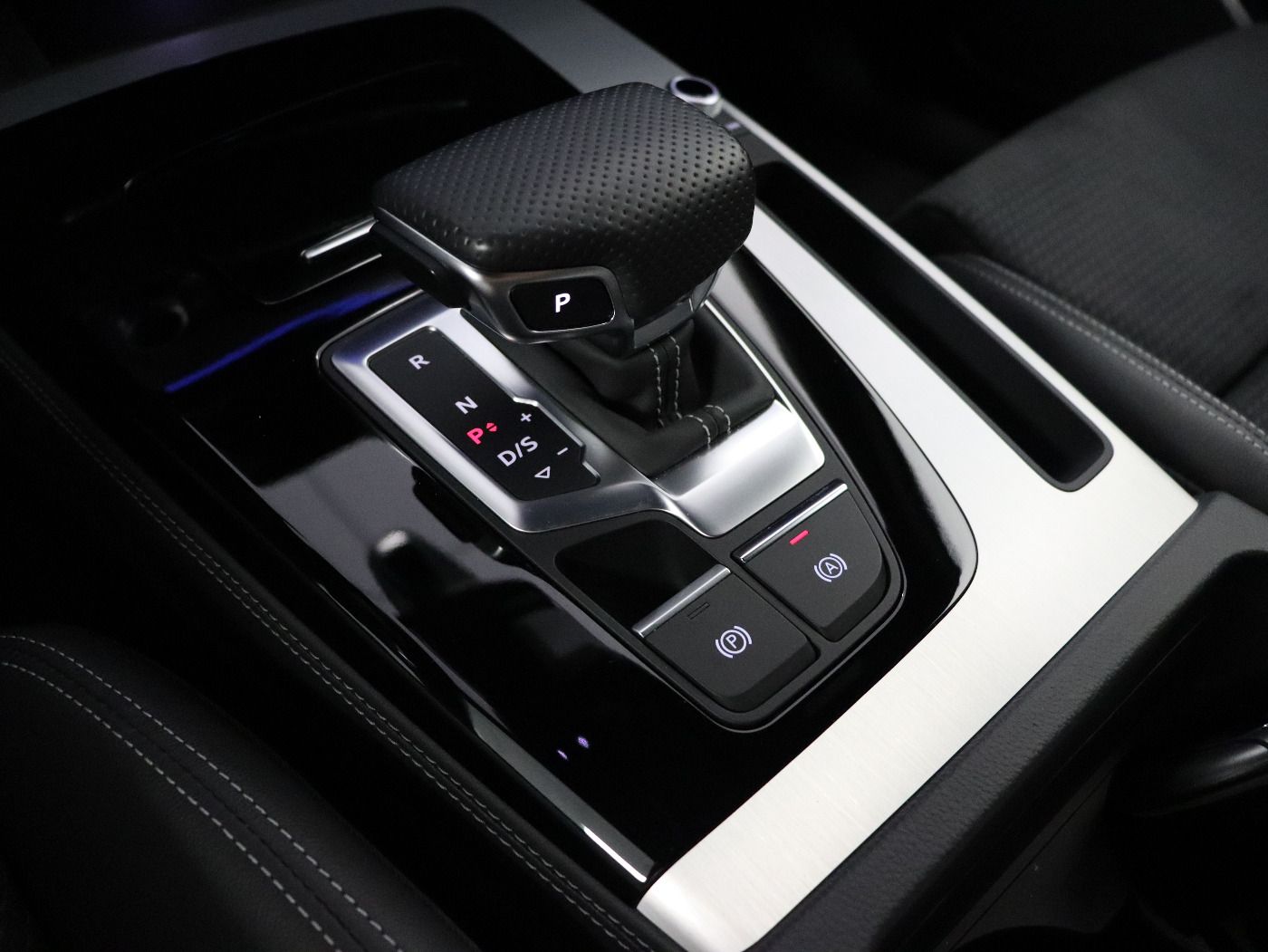 Fahrzeugabbildung Audi Q5 45 TFSI quattro S tronic S-Line |Matrix|STH