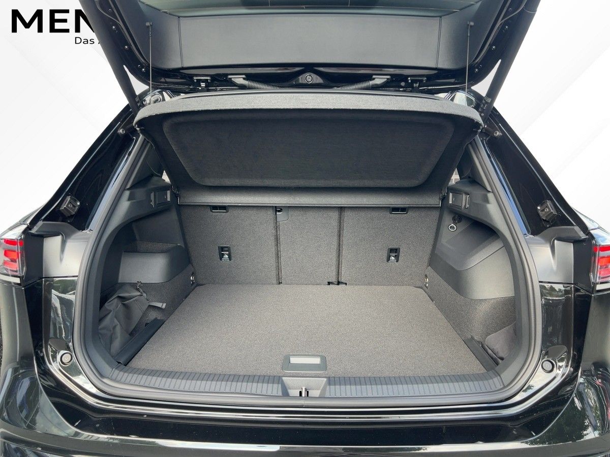 Fahrzeugabbildung Volkswagen Tiguan TDI DSG R-Line AHK Navi Black Style 360°