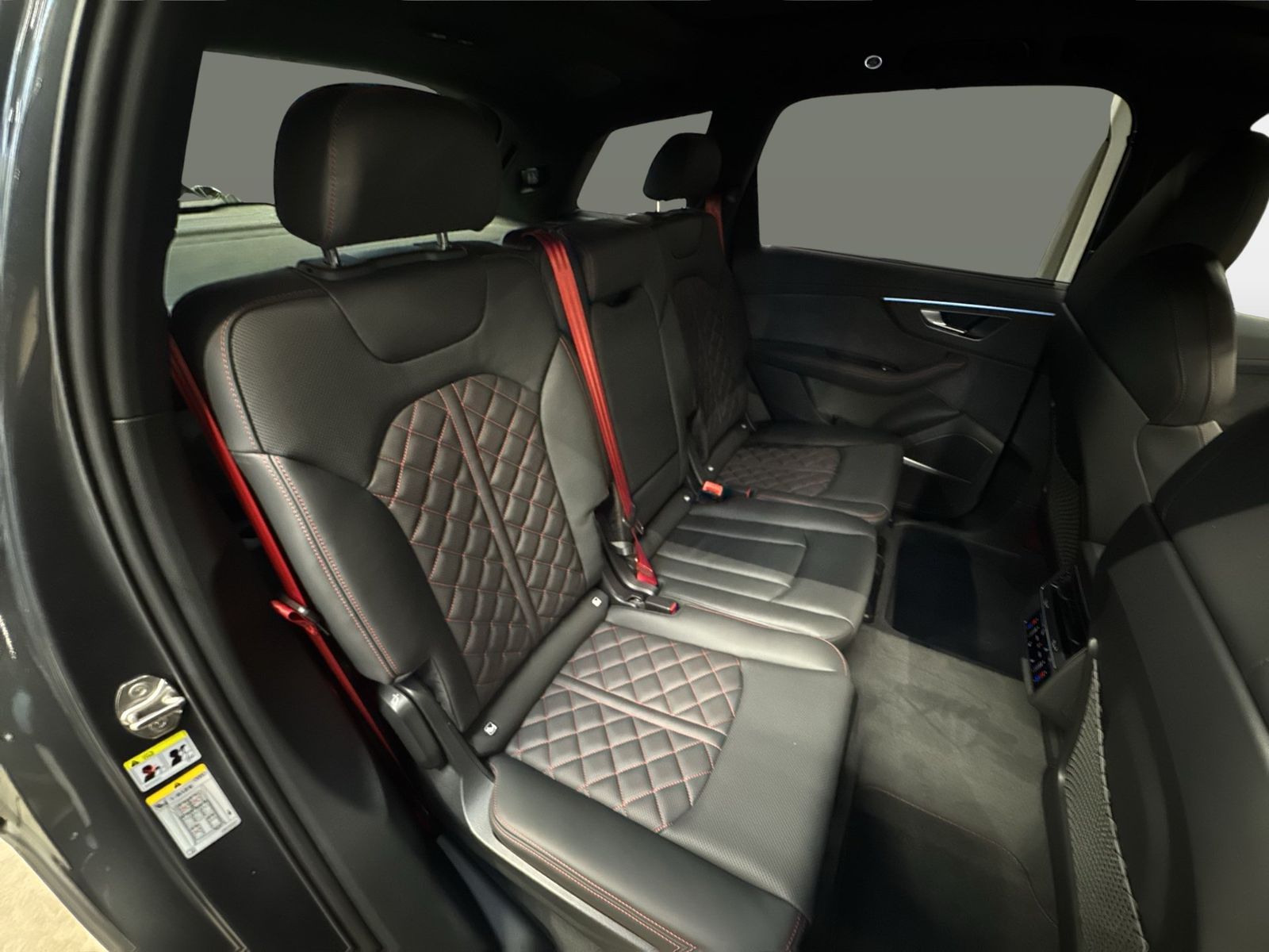 Fahrzeug autohaus mense Fahrzeugabbildung Audi Q7 SUV S line 50 TDI quattro 210 kW tiptronic