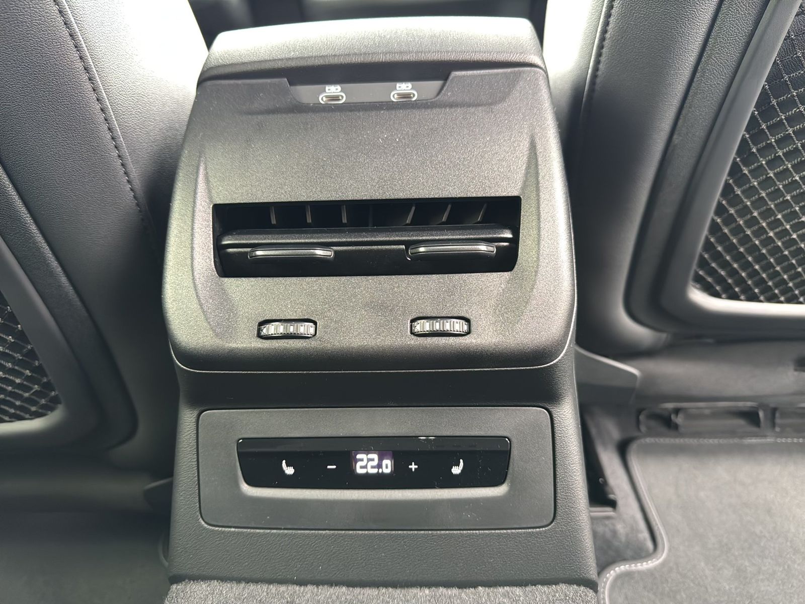 Fahrzeugabbildung Audi A5 Avant e-hybrid quattro 270 kW S tronic |AHK