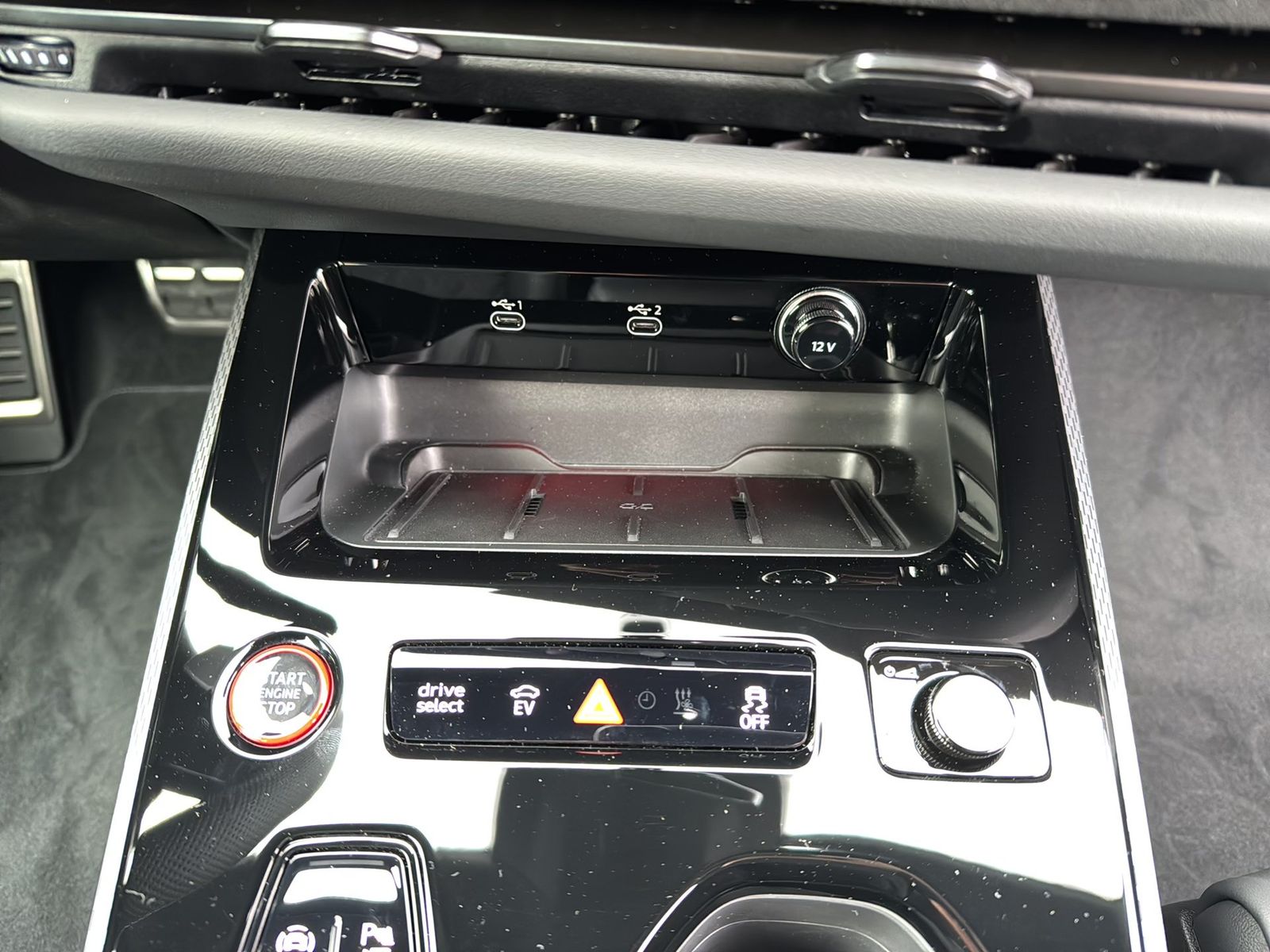 Fahrzeugabbildung Audi A5 Avant e-hybrid quattro 270 kW S tronic |AHK