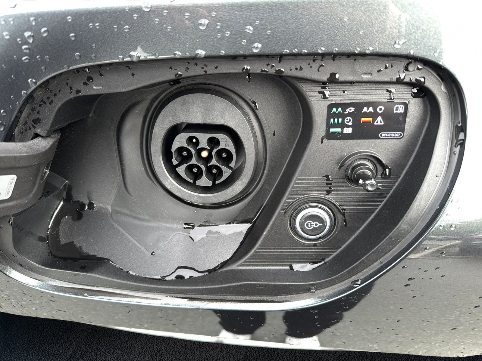 Fahrzeugabbildung Audi A5 Avant e-hybrid quattro 270 kW S tronic |AHK