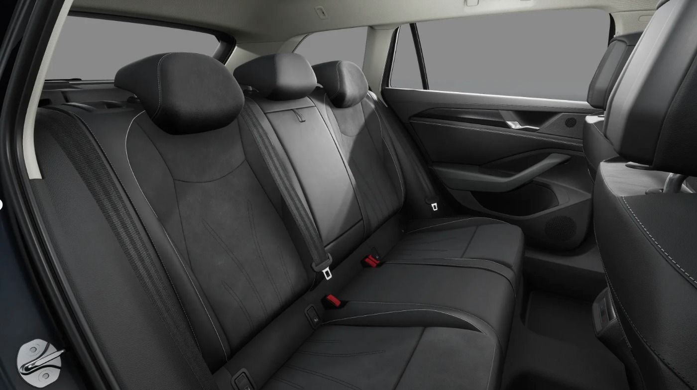 Fahrzeugabbildung Volkswagen Passat TDI Business AHK Navi HUD Winterräder DCC