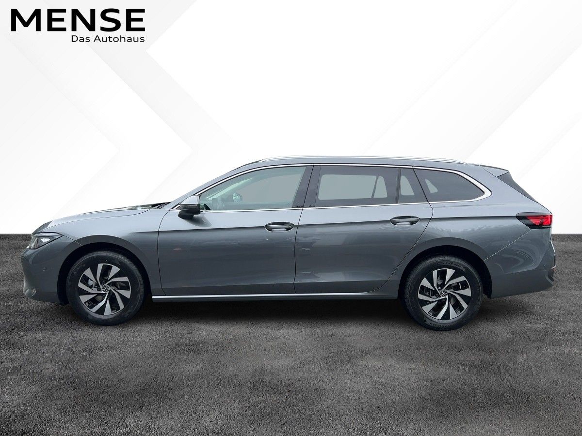 Fahrzeugabbildung Volkswagen Passat TDI Business AHK Navi HUD Winterräder DCC