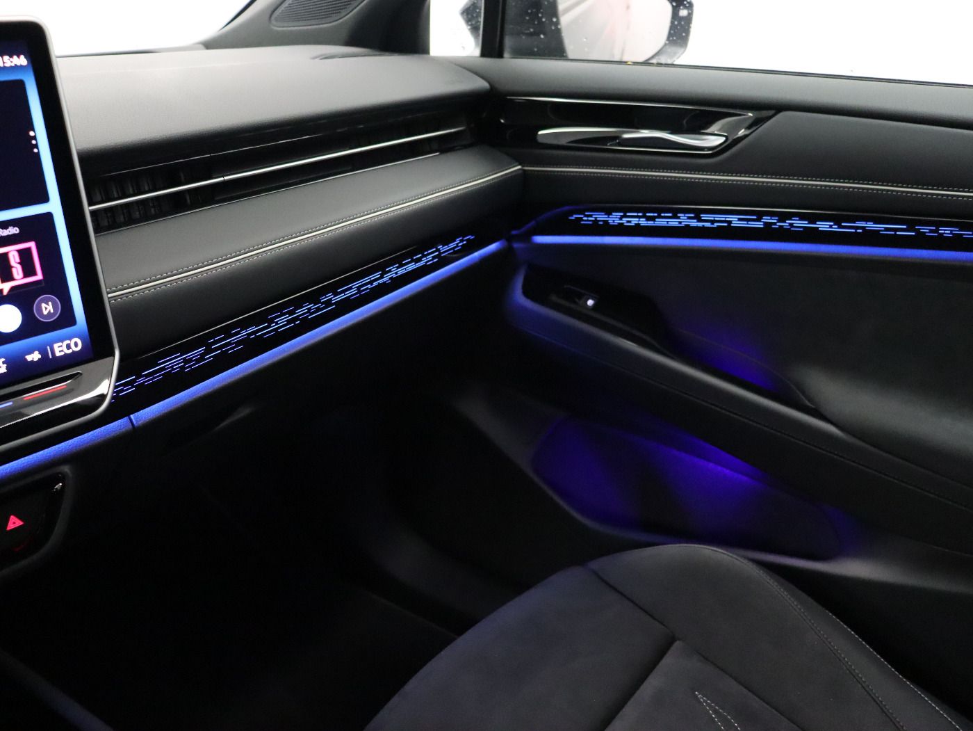 Fahrzeug autohaus mense Fahrzeugabbildung Volkswagen ID.7 Tourer Pro |AHK|Navi|ACC|CarPlay|HUD|elSitz