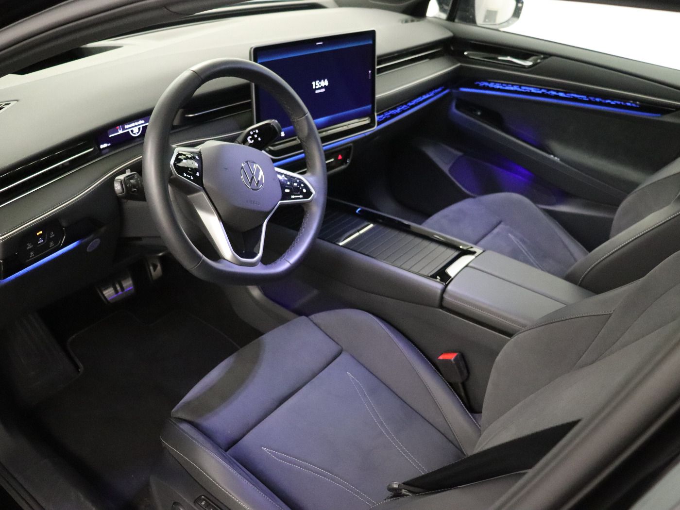 Fahrzeug autohaus mense Fahrzeugabbildung Volkswagen ID.7 Tourer Pro |AHK|Navi|ACC|CarPlay|HUD|elSitz