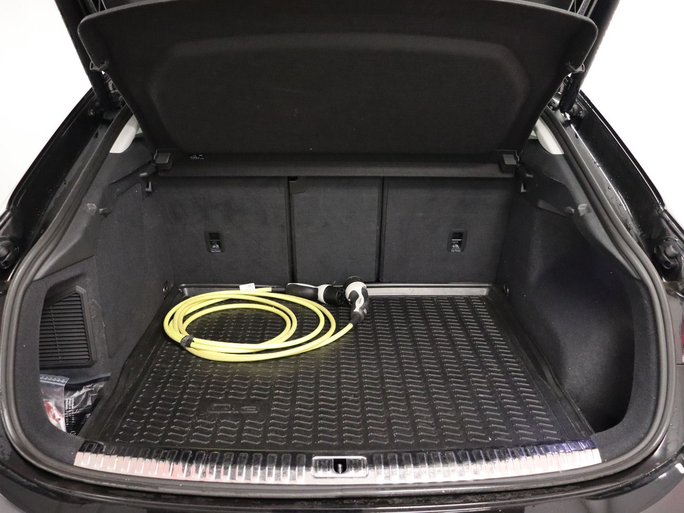 Fahrzeugabbildung Audi Q3 Sportback 45 TFSI e S tronic S line |ACC|FLA