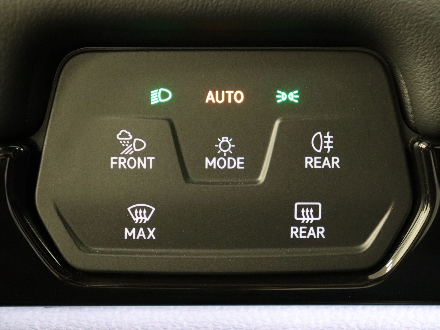 Fahrzeugabbildung Volkswagen ID.7 Tourer Pro |AHK|4xSHZG|Massage|Navi|ACC|h/k