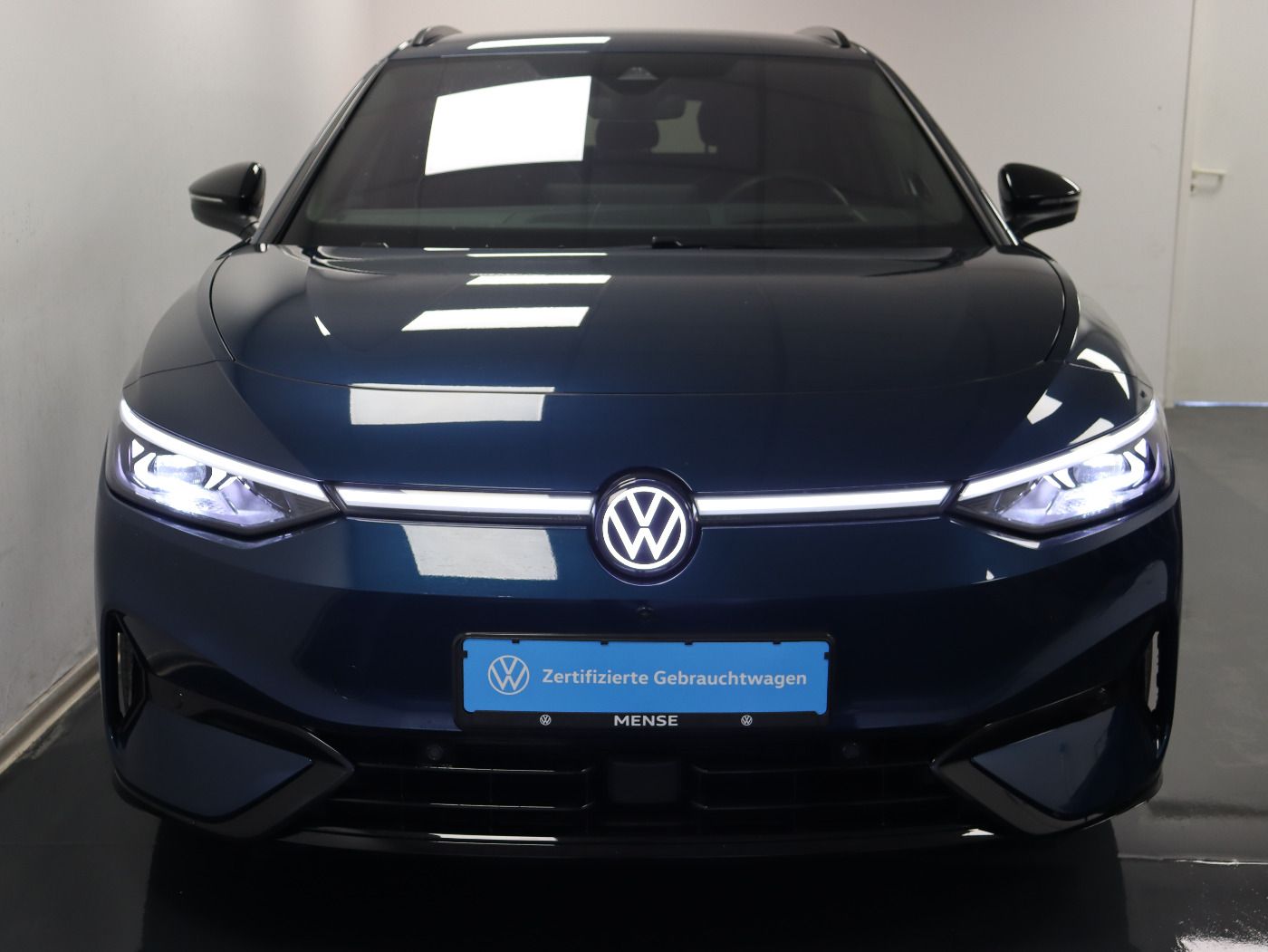 Fahrzeugabbildung Volkswagen ID.7 Tourer Pro |AHK|4xSHZG|Massage|Navi|ACC|h/k