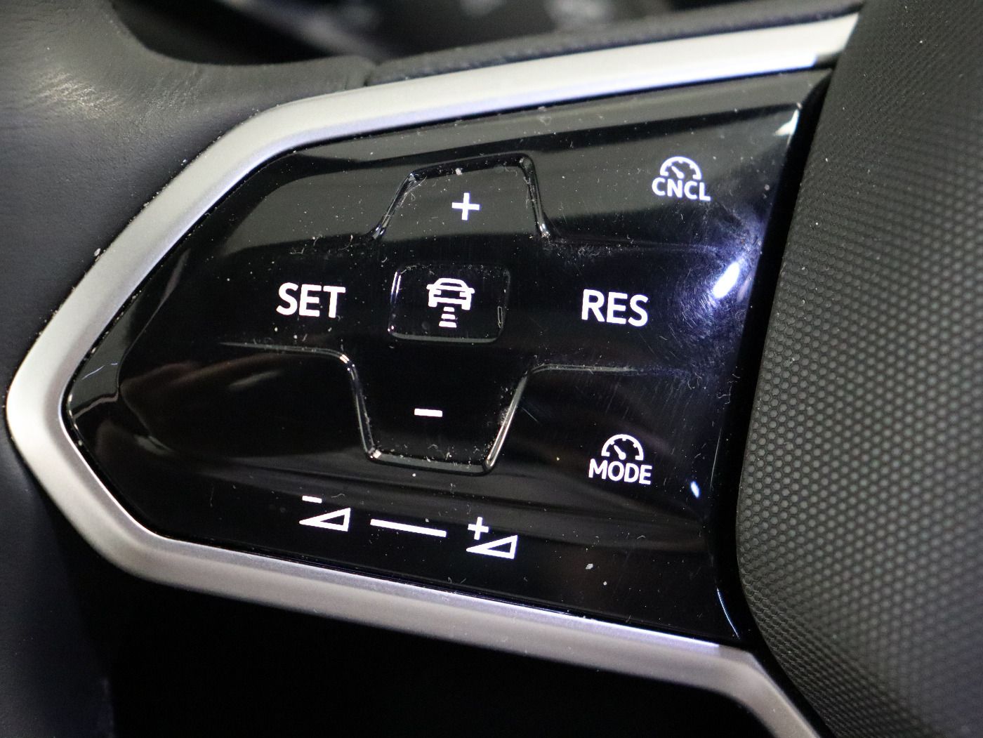 Fahrzeugabbildung Volkswagen ID.7 Tourer Pro |AHK|Pano|Navi|ACC|CarPlay|HUD