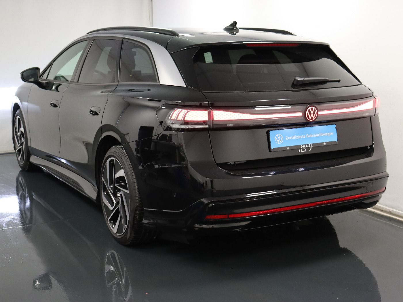 Fahrzeugabbildung Volkswagen ID.7 Tourer Pro |AHK|Pano|Navi|ACC|CarPlay|HUD