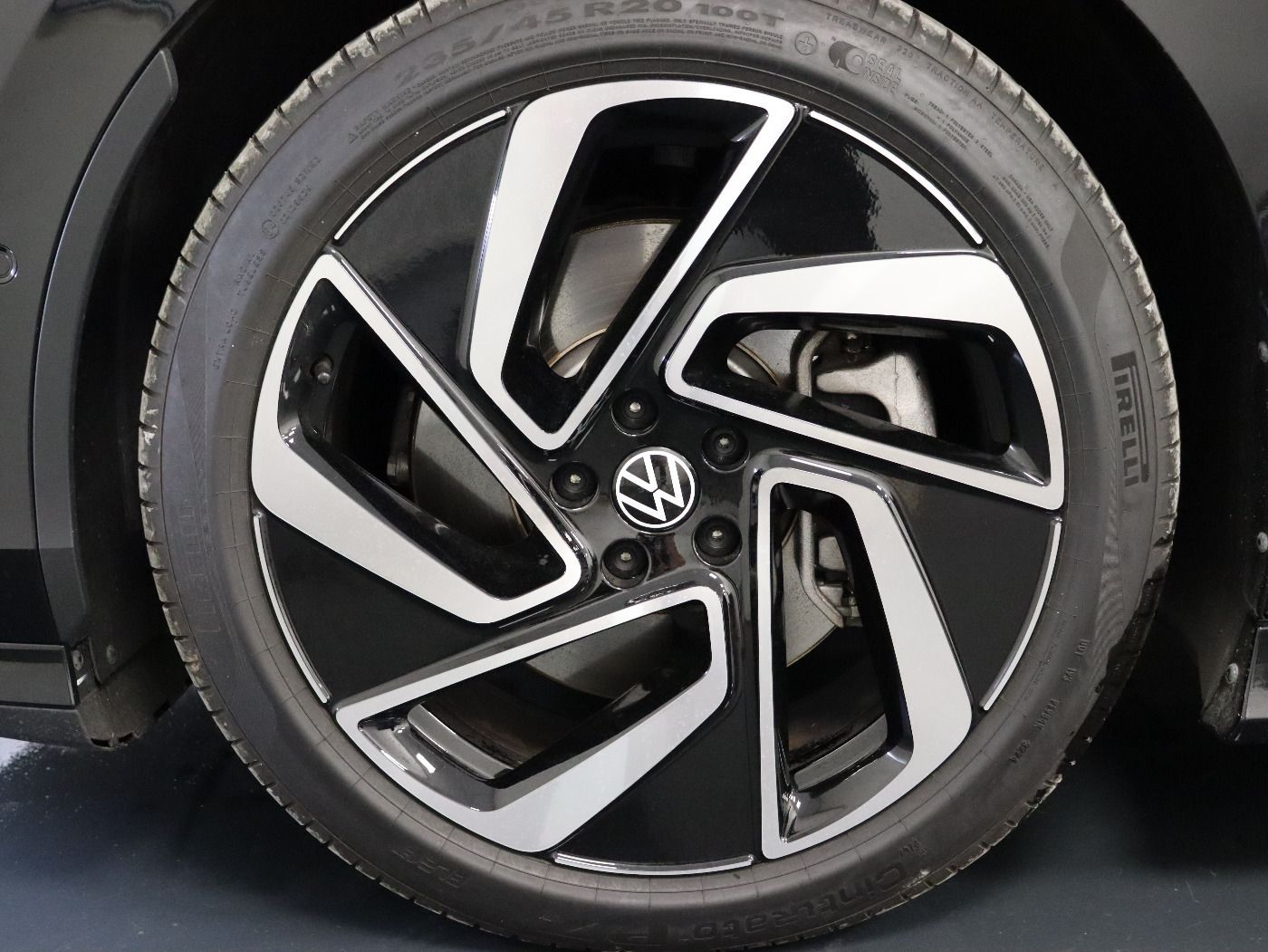 Fahrzeugabbildung Volkswagen ID.7 Tourer Pro |AHK|Pano|Navi|ACC|CarPlay|HUD