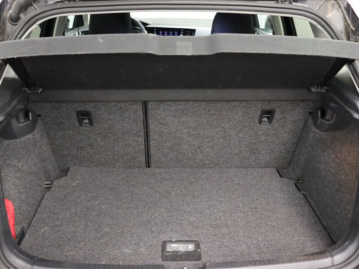 Fahrzeugabbildung Volkswagen Polo VI 1.0 TSI Highline SportSelect Fahrwerk