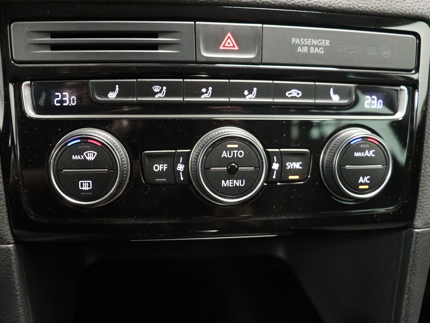 Fahrzeugabbildung Volkswagen Golf Sportsvan 1.2 TSI DSG Comfortline Allstar N