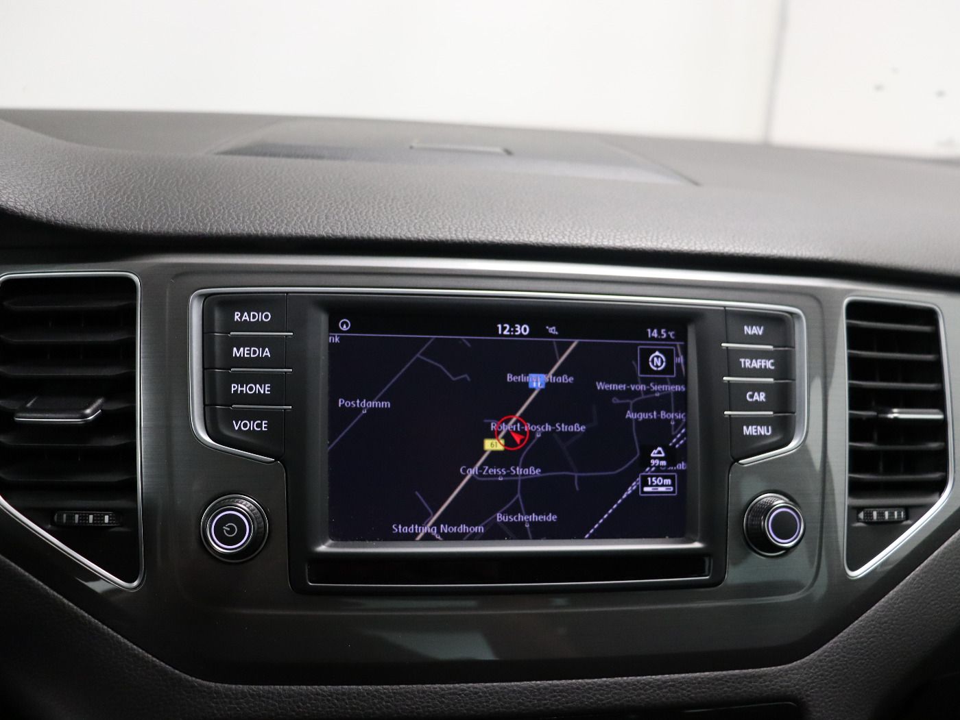 Fahrzeugabbildung Volkswagen Golf Sportsvan 1.2 TSI DSG Comfortline Allstar N