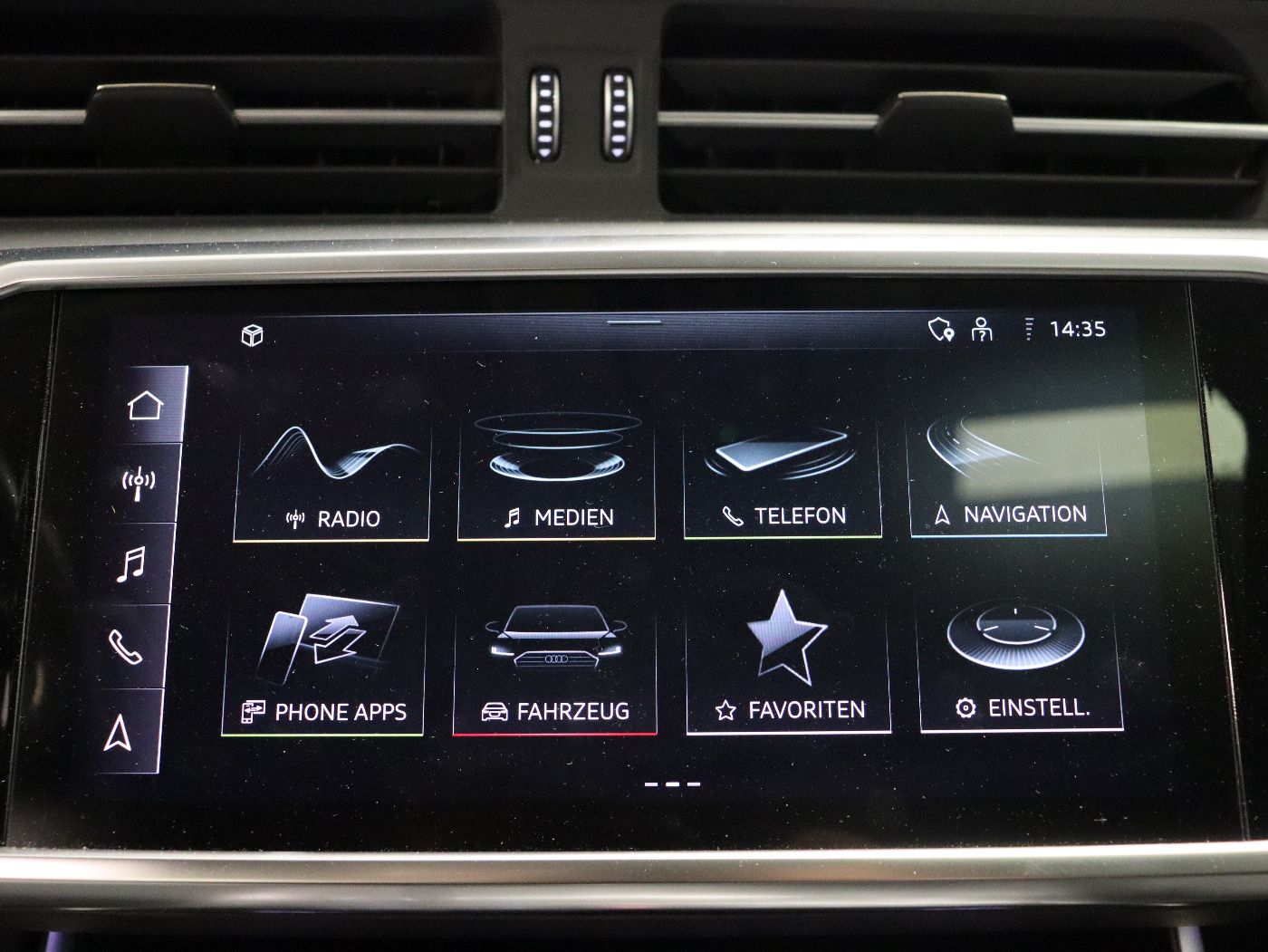 Fahrzeugabbildung Audi A6 Avant 55 TFSI quattro S-tronic S-Line |Matrix