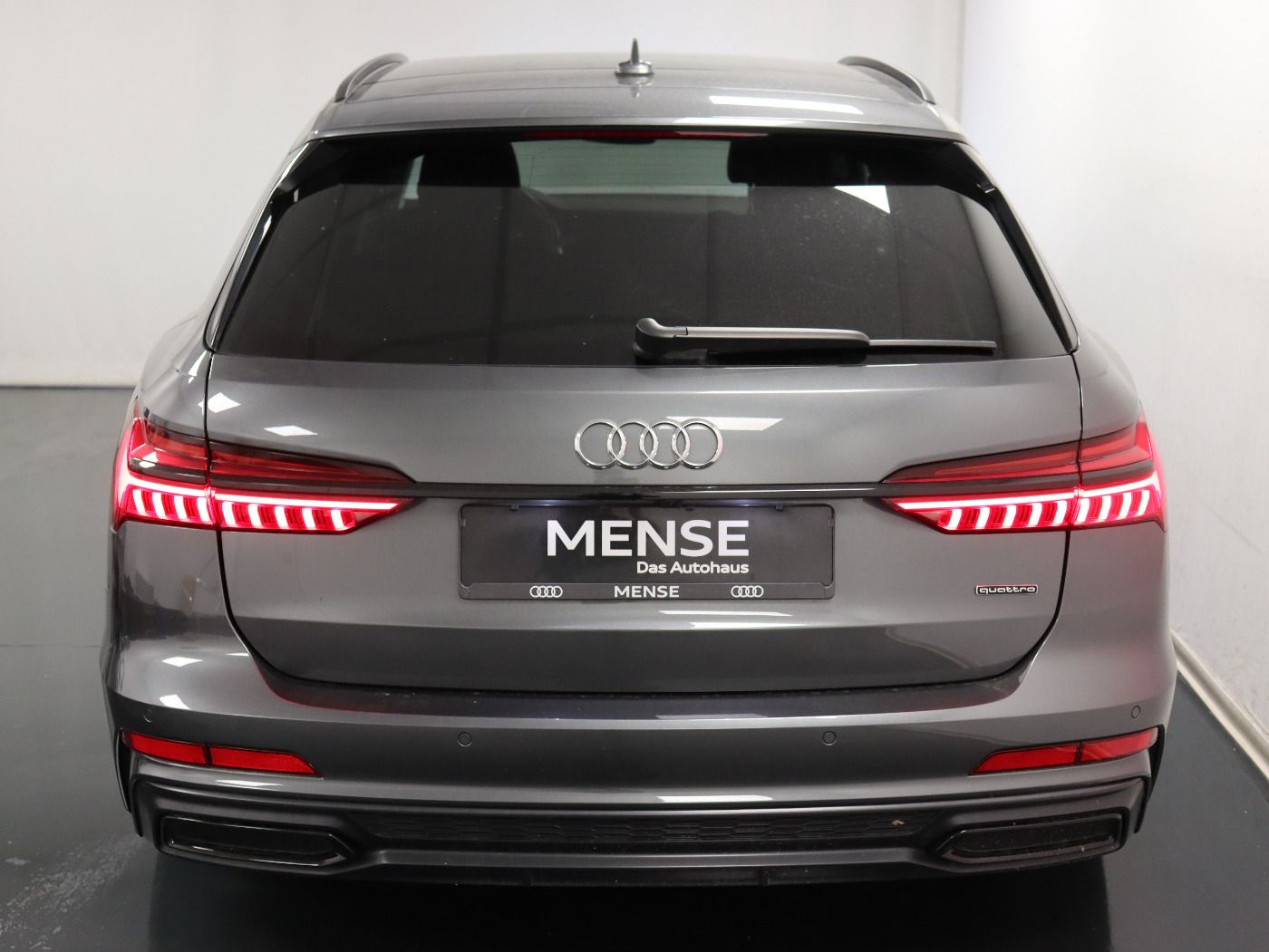 Fahrzeugabbildung Audi A6 Avant 55 TFSI quattro S-tronic S-Line |Matrix