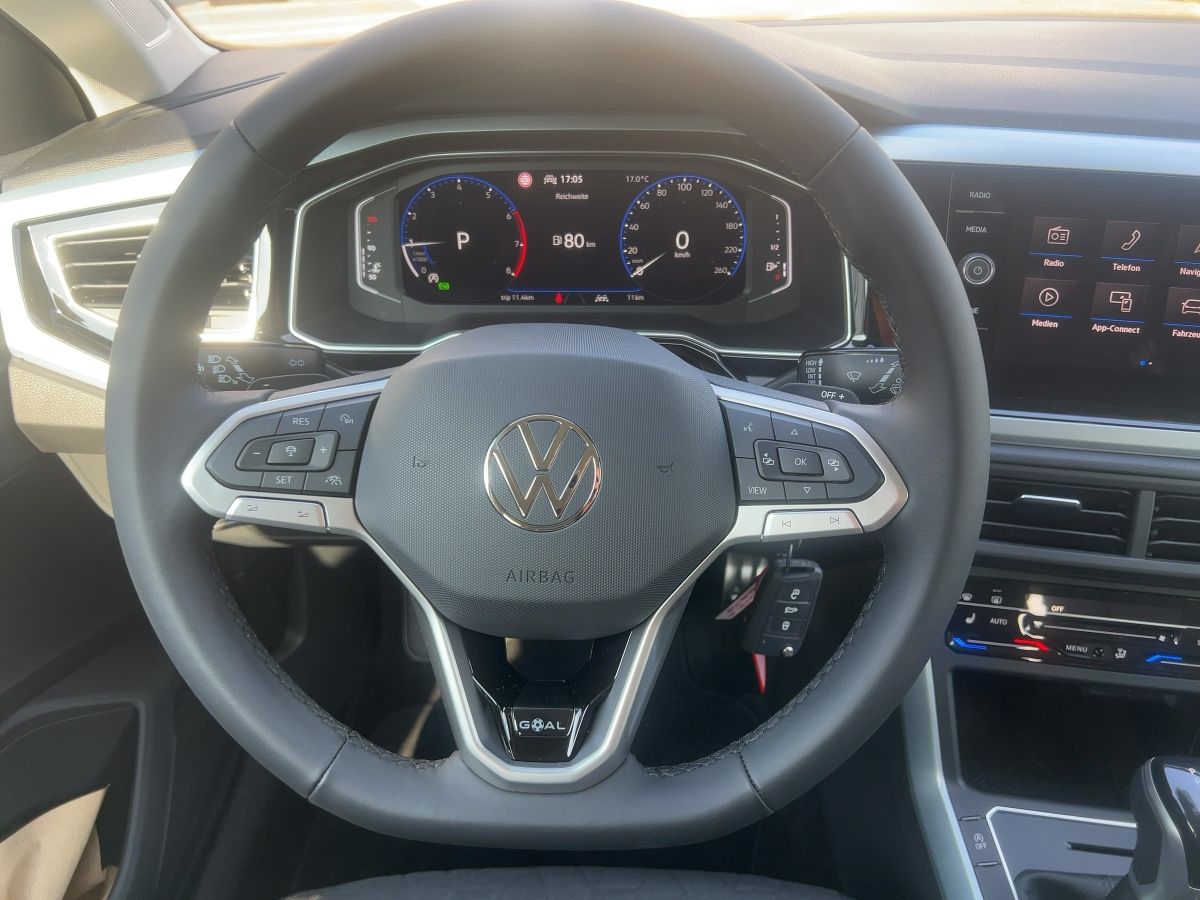Fahrzeugabbildung Volkswagen Polo 1.0 TSI DSG GOAL Kamera Ganzjahresreifen