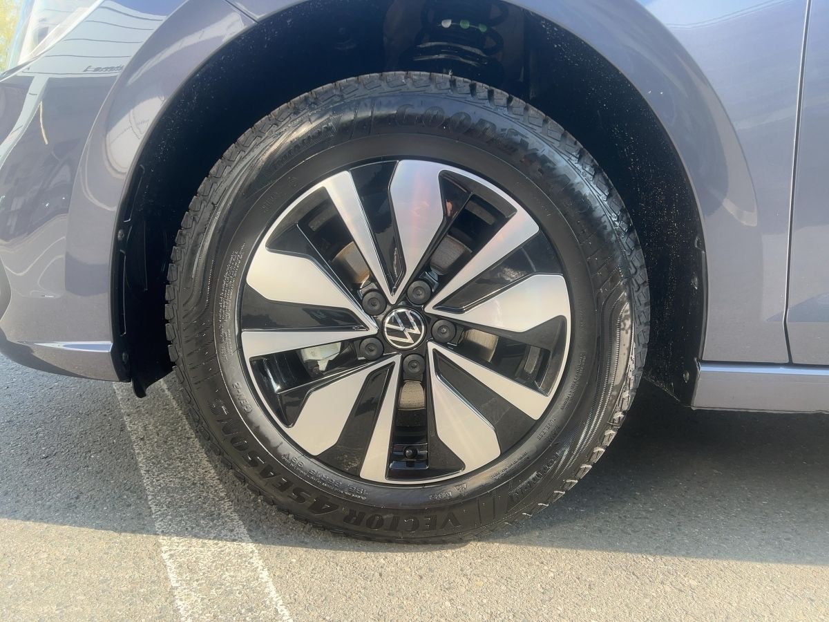 Fahrzeugabbildung Volkswagen Polo 1.0 TSI DSG GOAL Kamera Ganzjahresreifen