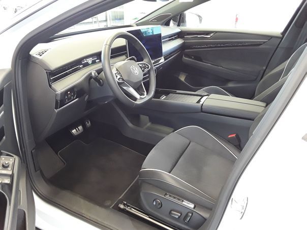 Fahrzeugabbildung Volkswagen ID.7 Tourer Pro S |AHK|4xSHZG|Massage|Navi|ACC