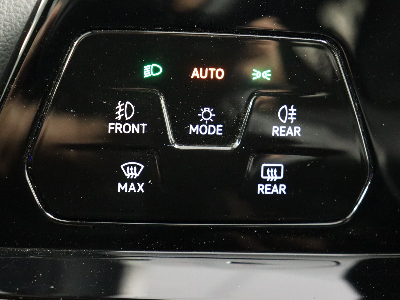 Fahrzeugabbildung Volkswagen Golf VIII GTI 2.0 TSI DSG |Matrix|HUD|CarPlay|LM