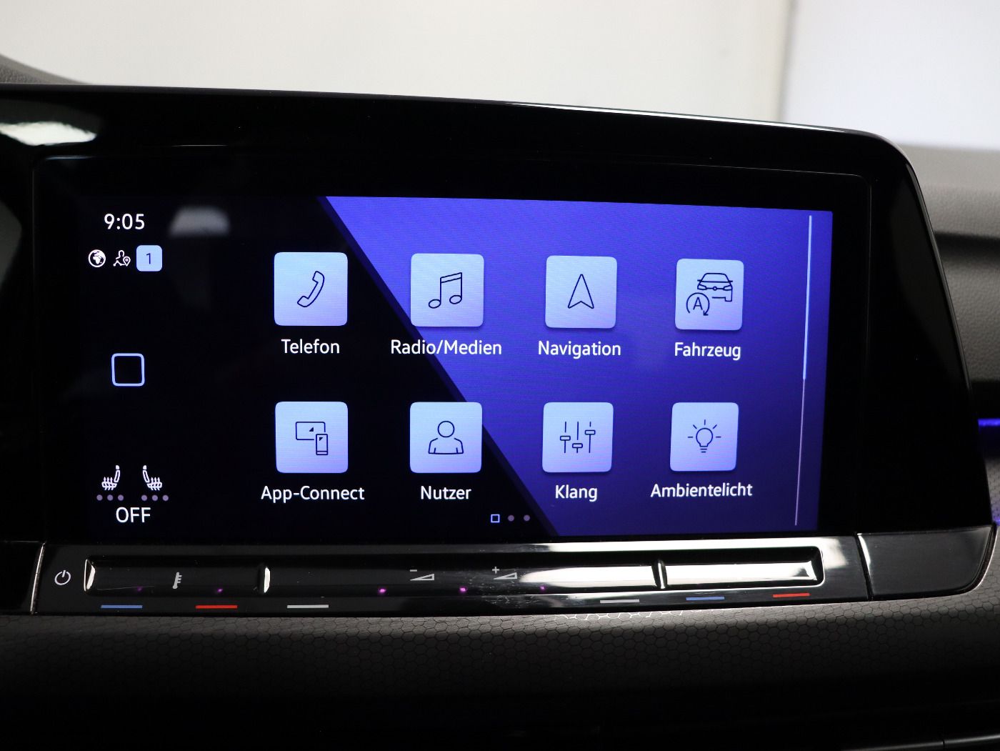 Fahrzeugabbildung Volkswagen Golf VIII GTI 2.0 TSI DSG |Matrix|HUD|CarPlay|LM
