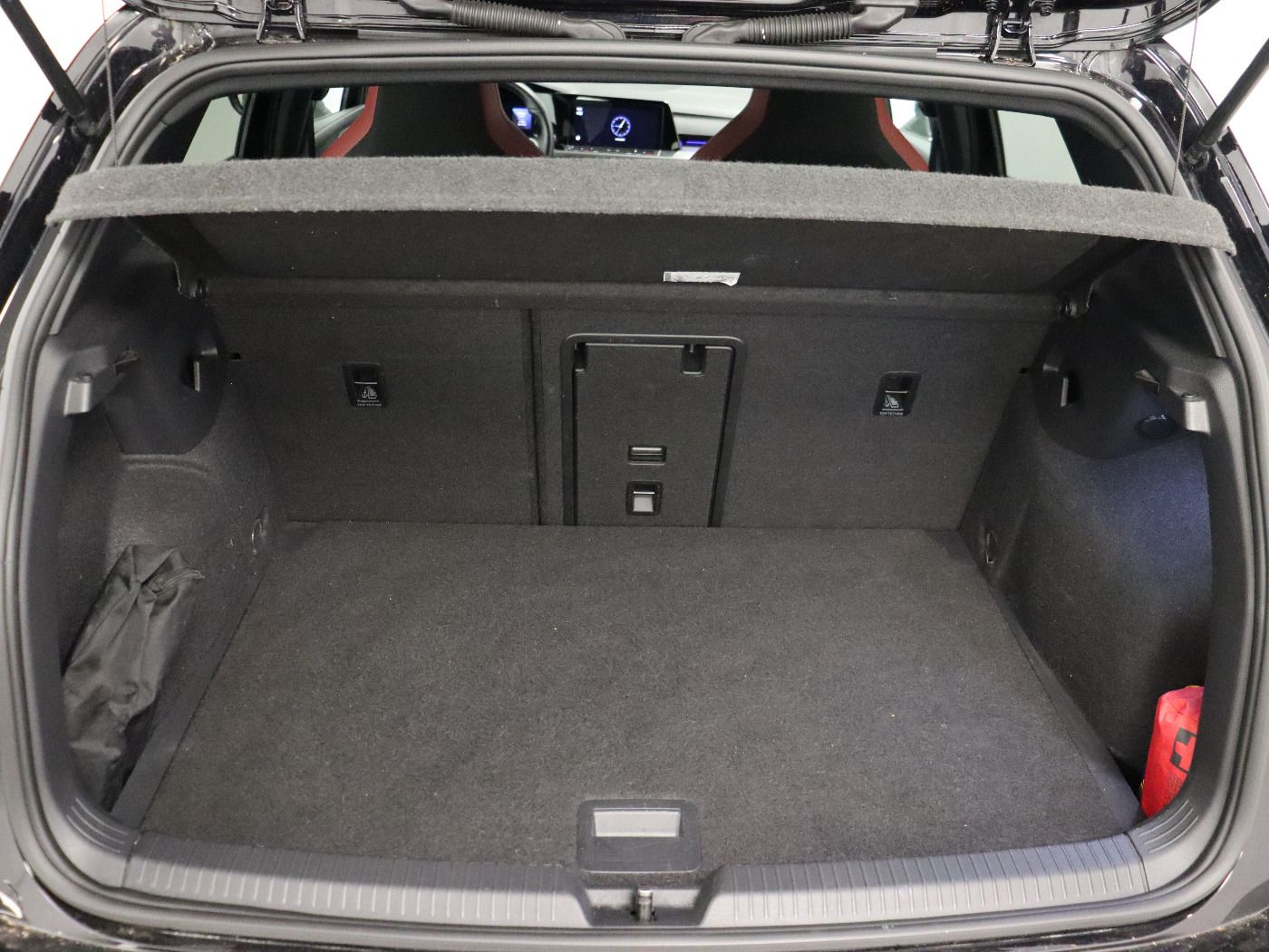 Fahrzeugabbildung Volkswagen Golf VIII GTI 2.0 TSI DSG |Matrix|HUD|CarPlay|LM