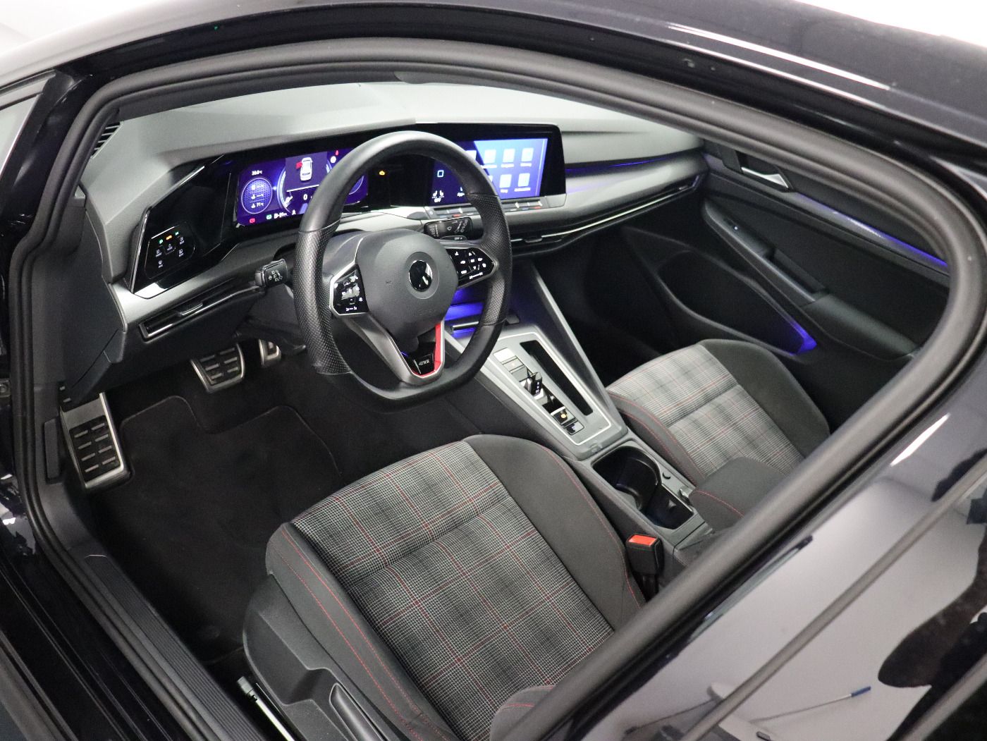 Fahrzeugabbildung Volkswagen Golf VIII GTI 2.0 TSI DSG |Matrix|HUD|CarPlay|LM