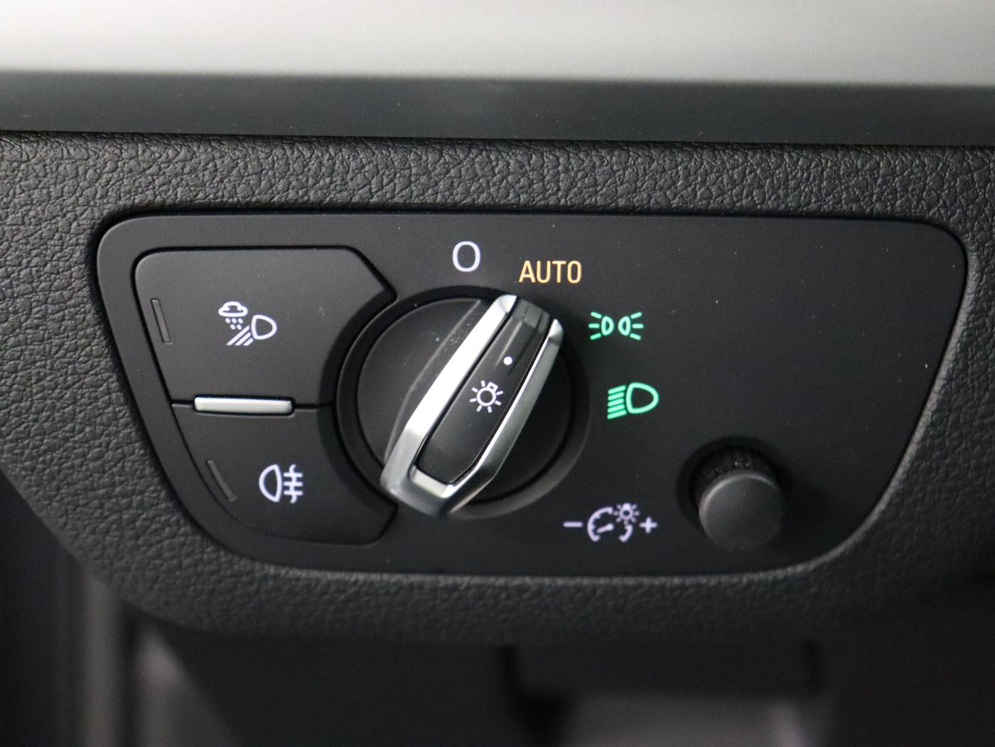 Fahrzeugabbildung Audi Q5 45 TFSI quattro S tronic S line |Matrix|ACC