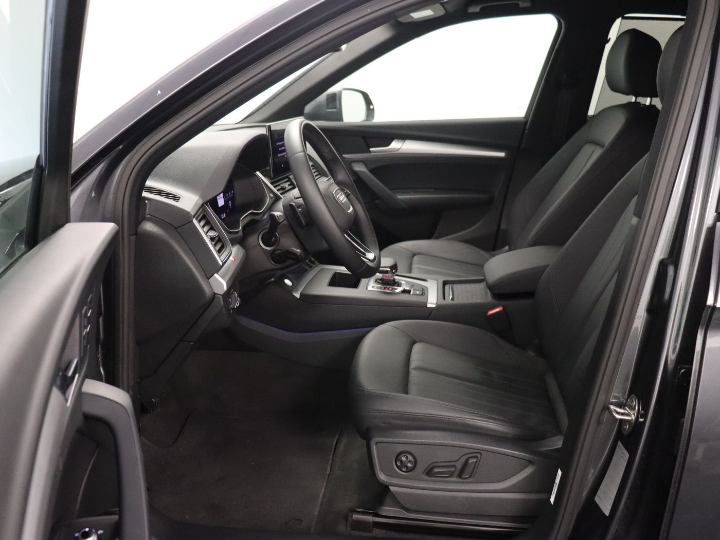 Fahrzeugabbildung Audi Q5 45 TFSI quattro S tronic S line |Matrix|ACC