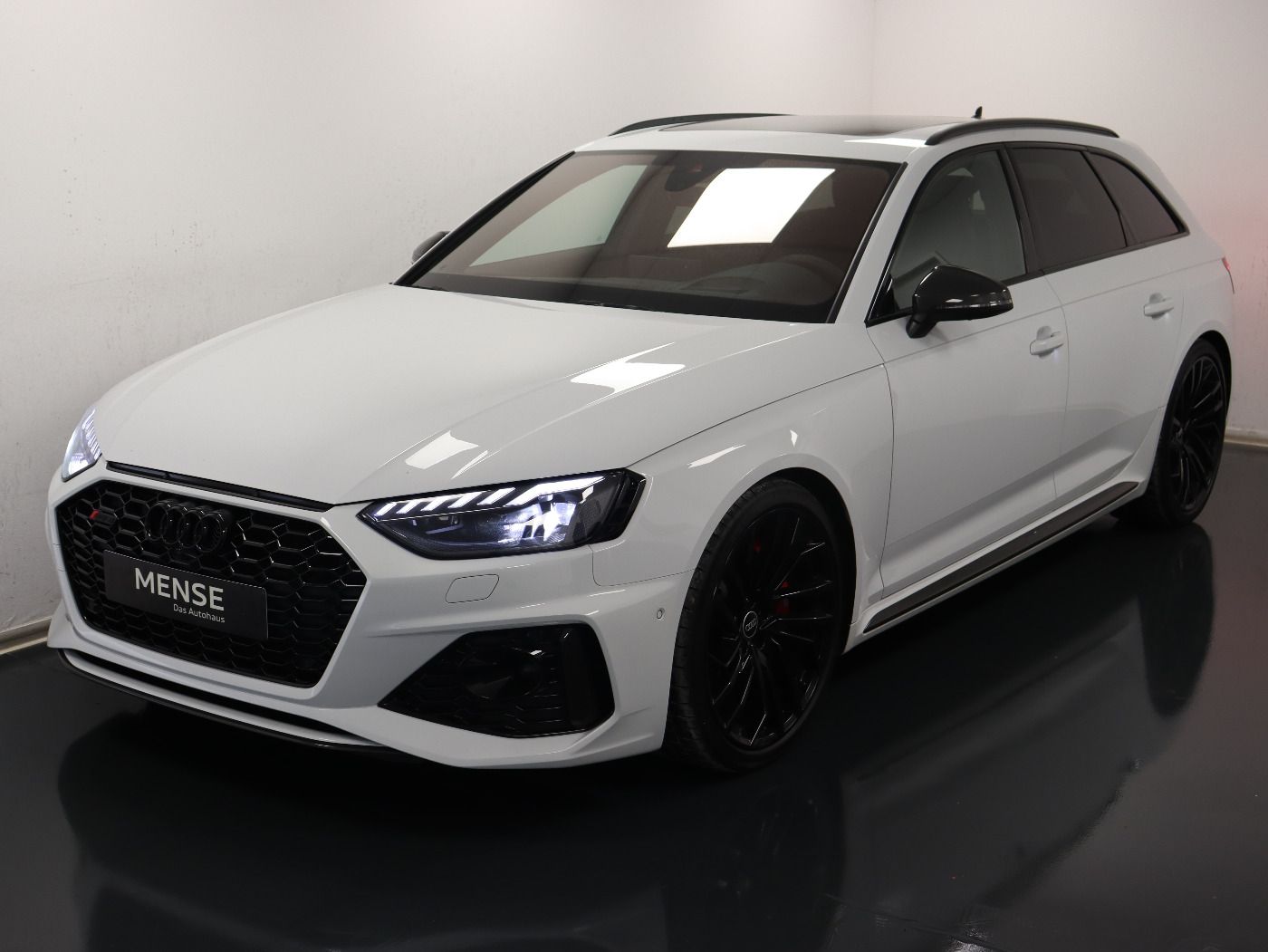 Fahrzeug autohaus mense Fahrzeugabbildung Audi RS 4 Avant 2.9 TFSI Quattro tiptronic |Massage