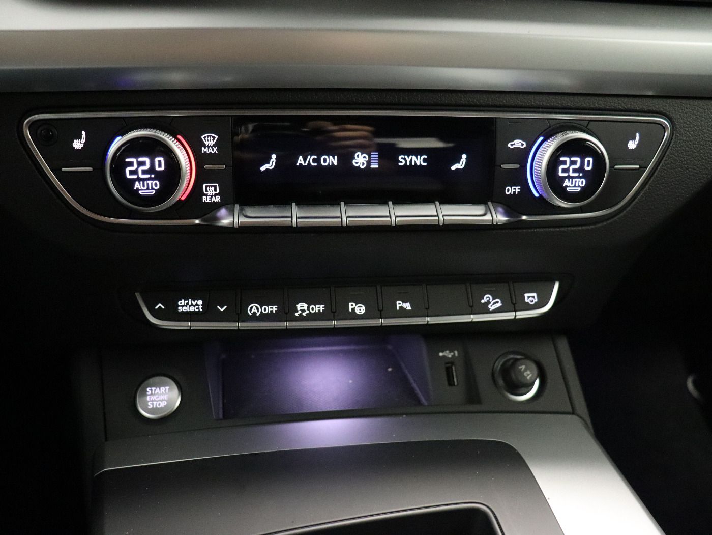 Fahrzeug autohaus mense Fahrzeugabbildung Audi Q5 45 TFSI quattro S tronic S line |Matrix|ACC