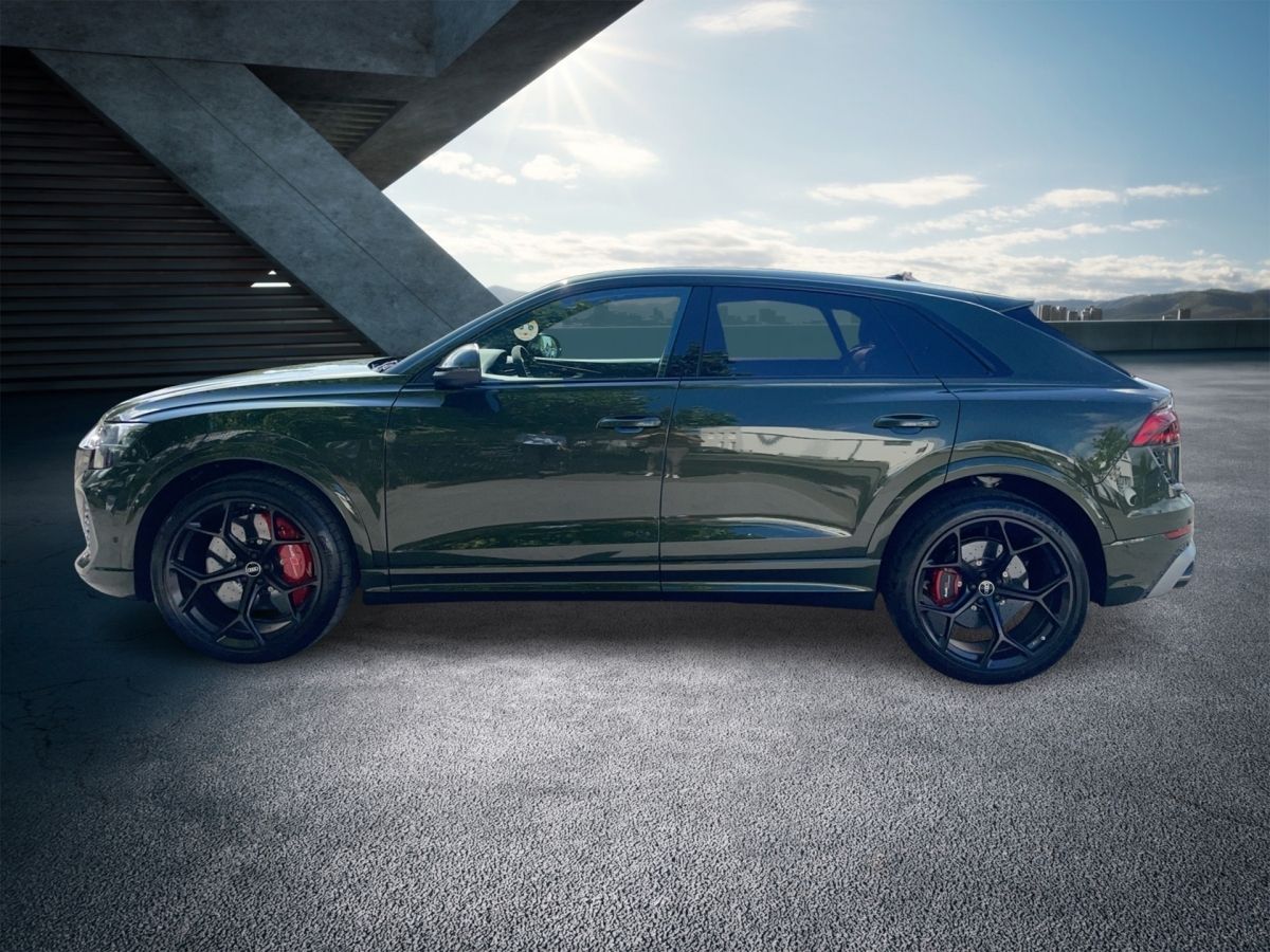 Fahrzeugabbildung Audi RS Q8 SUV performance 471 kW DESIGNO OLIVE Met.