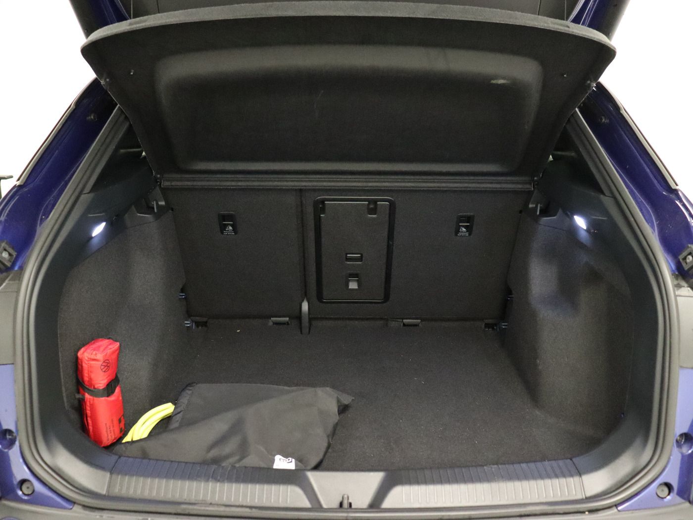 Fahrzeugabbildung Volkswagen ID.4 Pro MOVE |AHK|WPumpe|CarPlay|SpurH|el.Heck