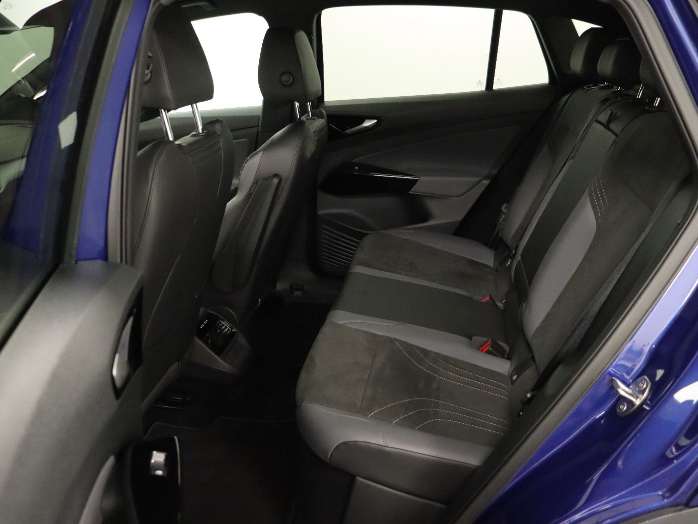 Fahrzeugabbildung Volkswagen ID.4 Pro MOVE |AHK|WPumpe|CarPlay|SpurH|el.Heck