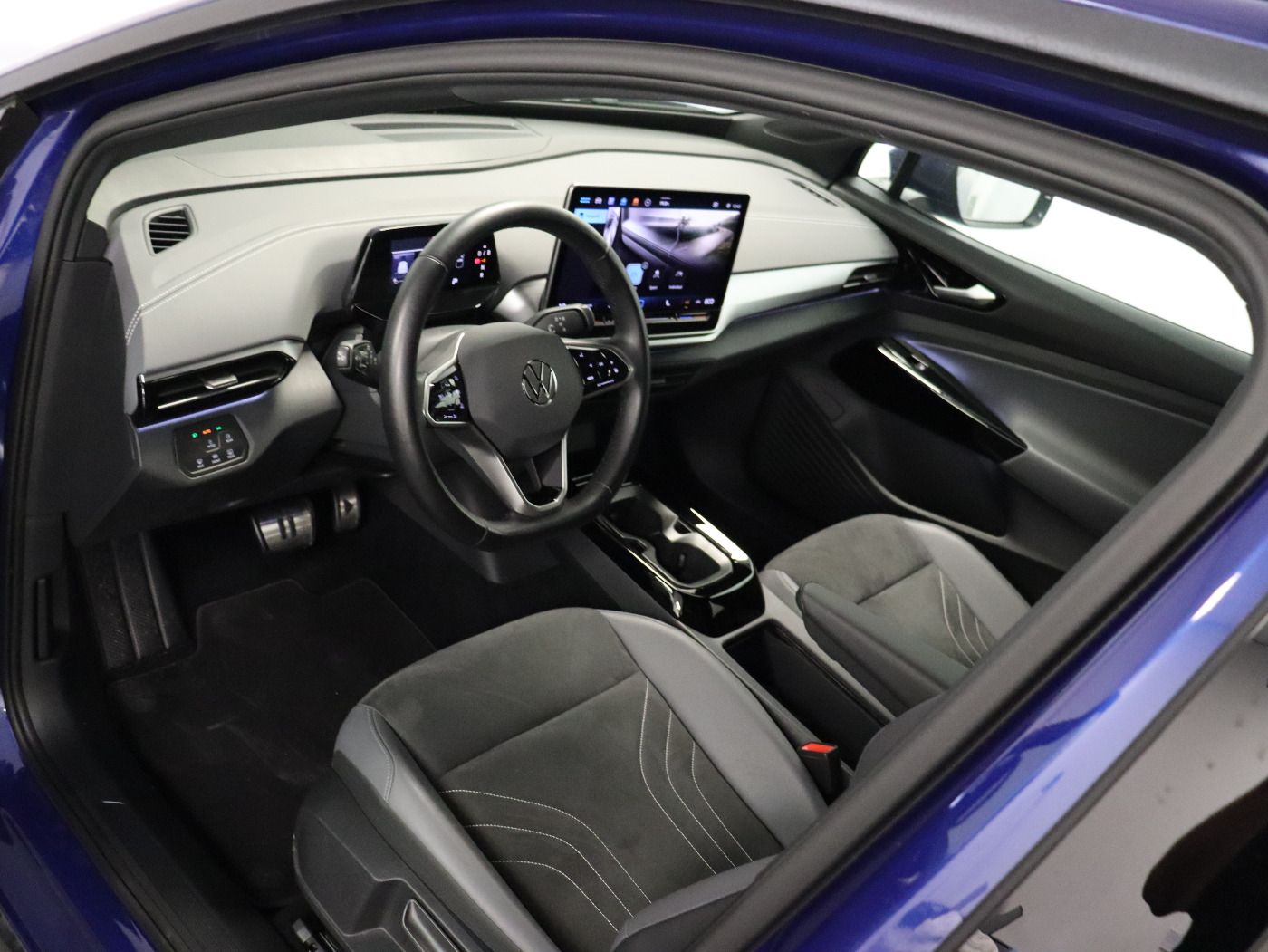 Fahrzeugabbildung Volkswagen ID.4 Pro MOVE |AHK|WPumpe|CarPlay|SpurH|el.Heck