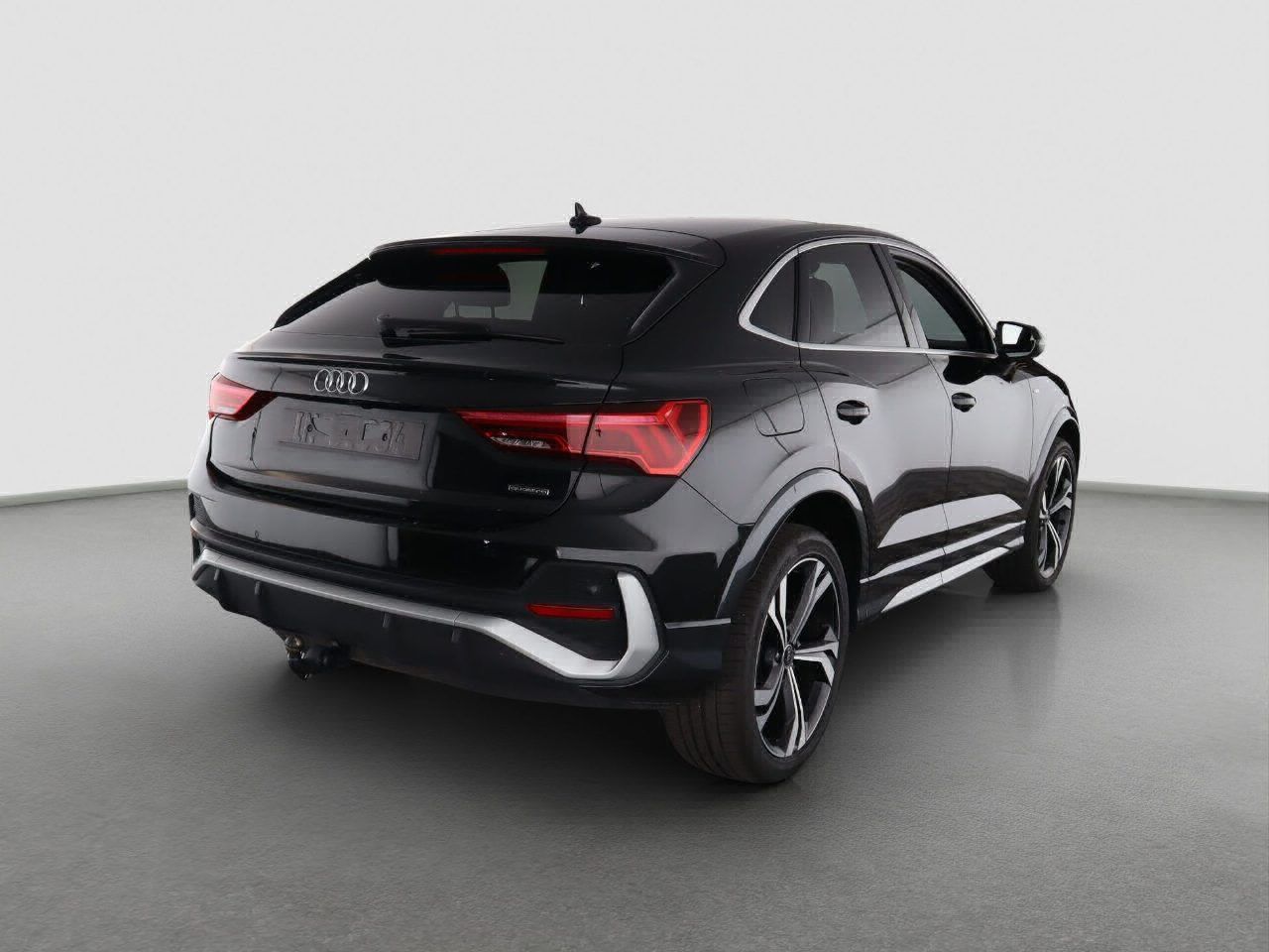Fahrzeugabbildung Audi Q3 Sportback 40 TFSI quattro S tronic S-Line |LM