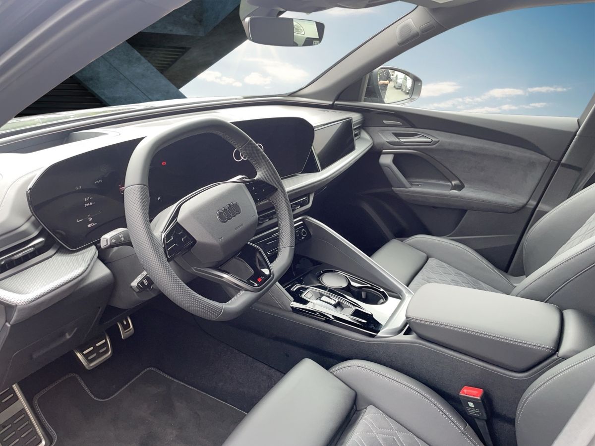 Fahrzeugabbildung Audi Q5 SUV 40TDI quattro S tronic |AHK|Pano|LED