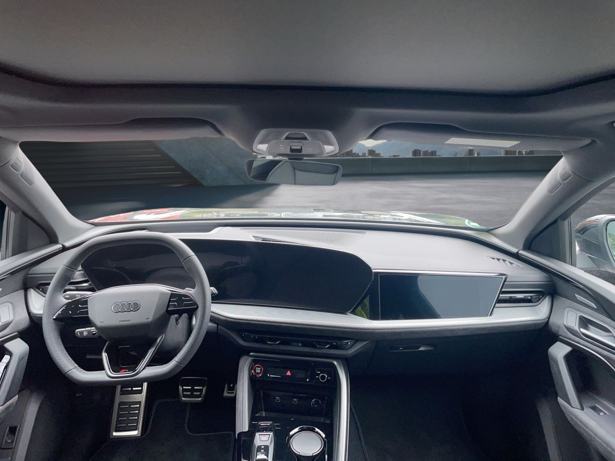 Fahrzeugabbildung Audi Q5 SUV 40TDI quattro S tronic |AHK|Pano|LED