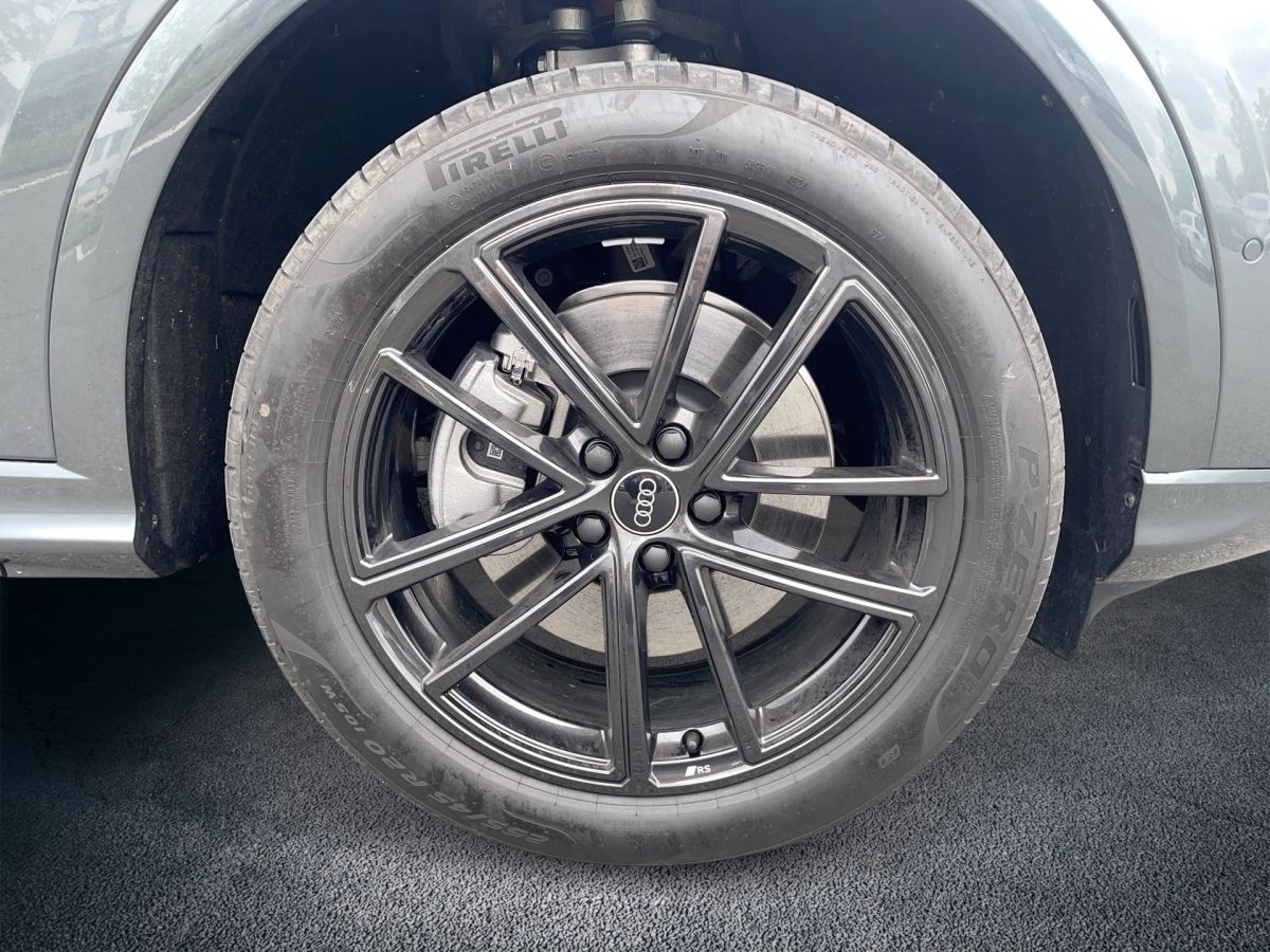Fahrzeugabbildung Audi Q5 SUV 40TDI quattro S tronic |AHK|Pano|LED