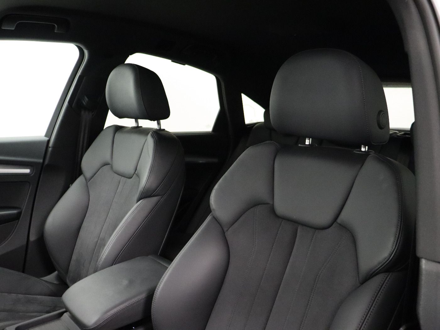 Fahrzeugabbildung Audi Q5 Sportback 45 TFSI quattro S tronic S line |LM