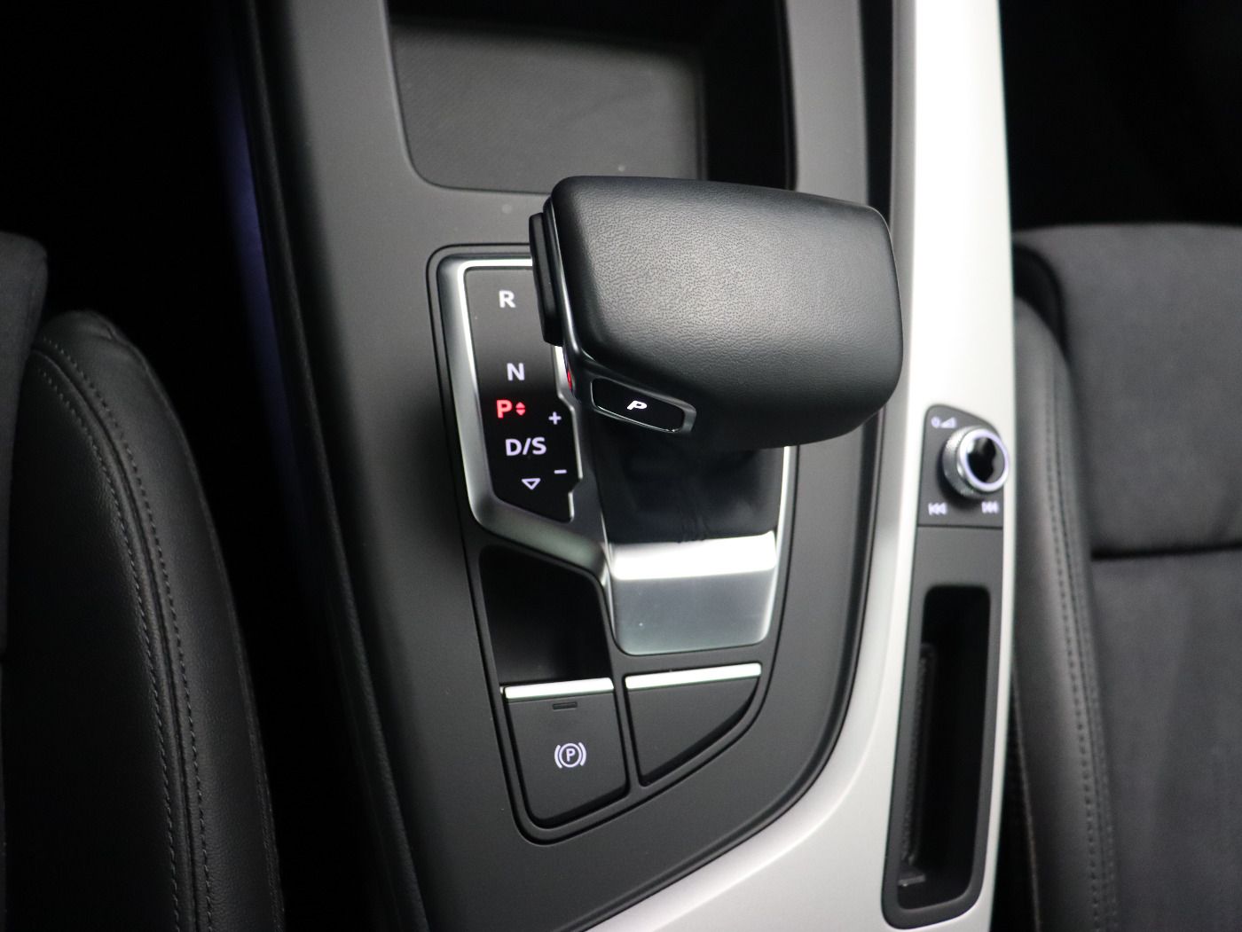 Fahrzeugabbildung Audi A4 allroad 50 TDI quattro tiptronic |Pano|FLA