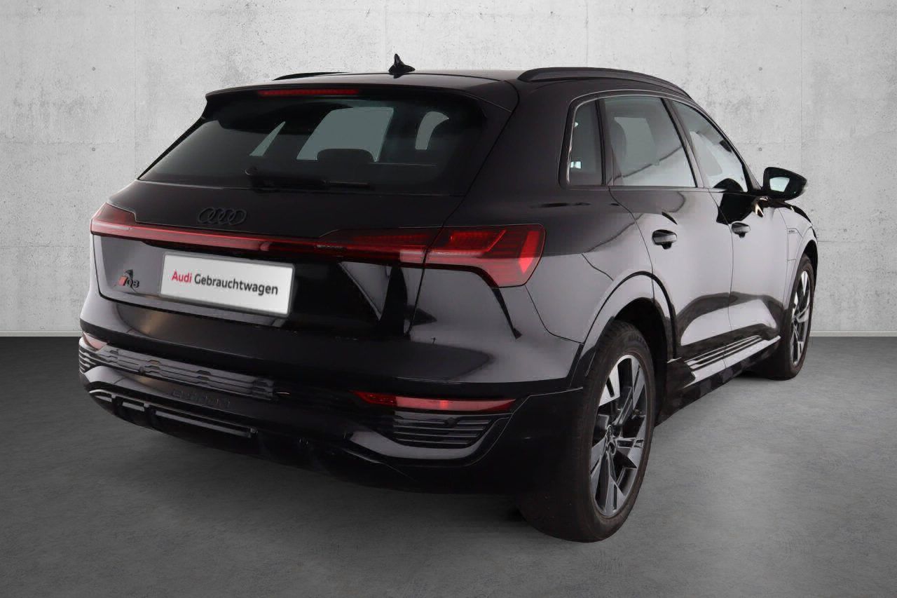 Fahrzeugabbildung Audi Q8 e-tron 50 quattro S-Line Matrix|HUD|Luft|LM