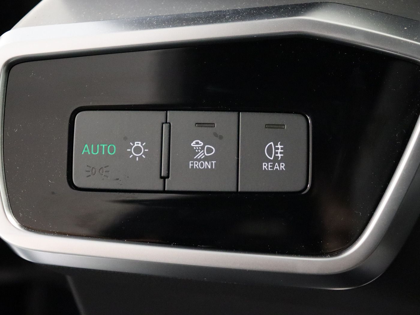 Fahrzeug autohaus mense Fahrzeugabbildung Audi S6 Avant 3.0 TDI Quattro S tronic Matrix|AHK|HUD