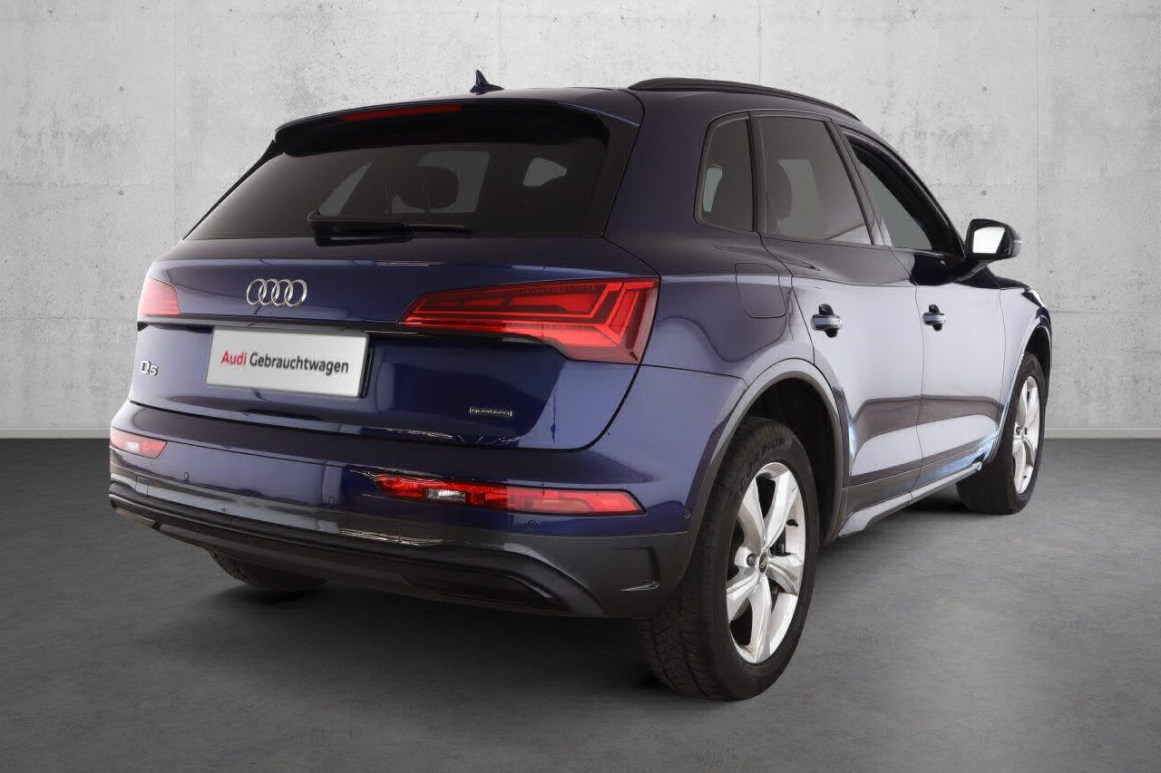 Fahrzeugabbildung Audi Q5 45 TFSI quattro S tronic advanced Matrix|AHK