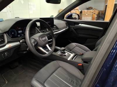 Fahrzeugabbildung Audi Q5 45 TFSI quattro S tronic advanced Matrix|AHK