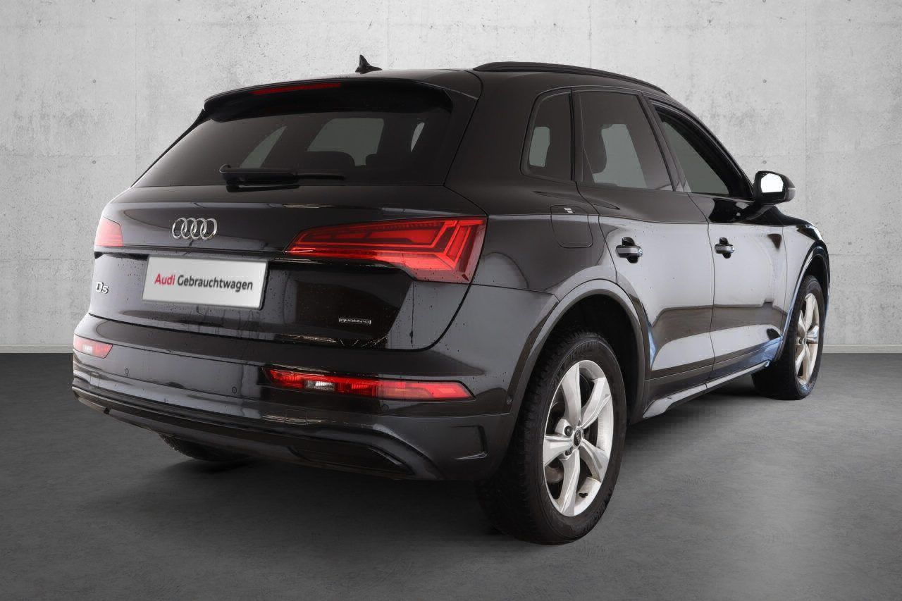 Fahrzeugabbildung Audi Q5 45 TFSI quattro S tronic advanced Matrix|AHK